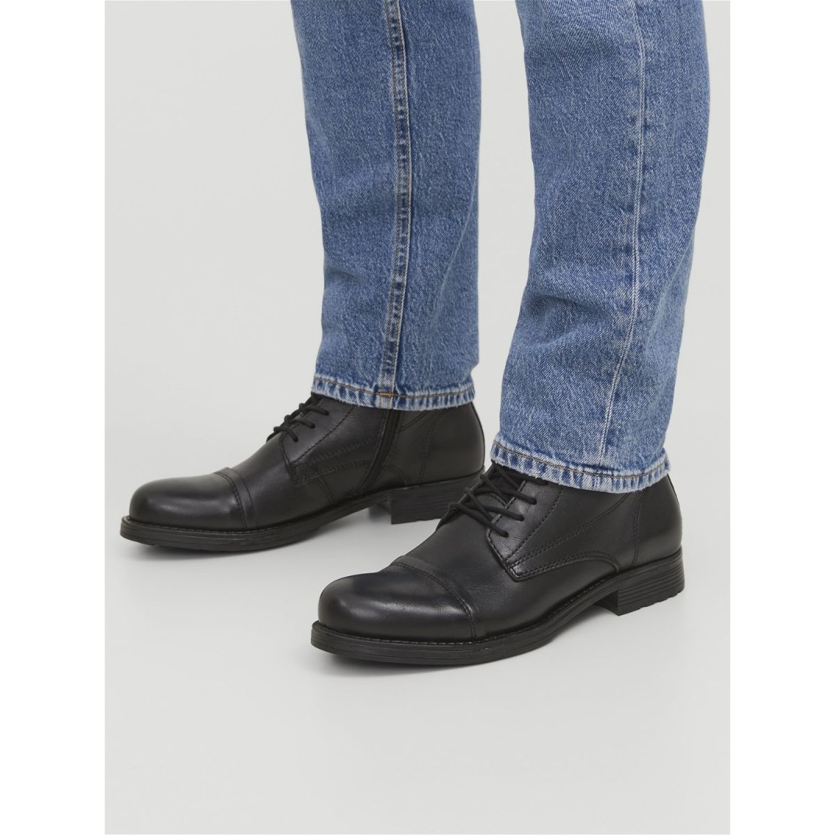 Bottines noires en cuir